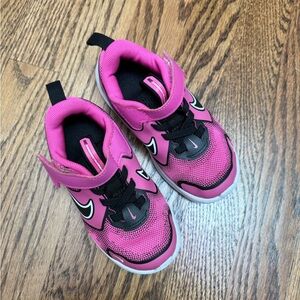 Nike Cosmic Runner- little kids